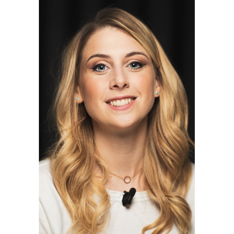 Laura LAUNE