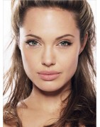 Angelina JOLIE