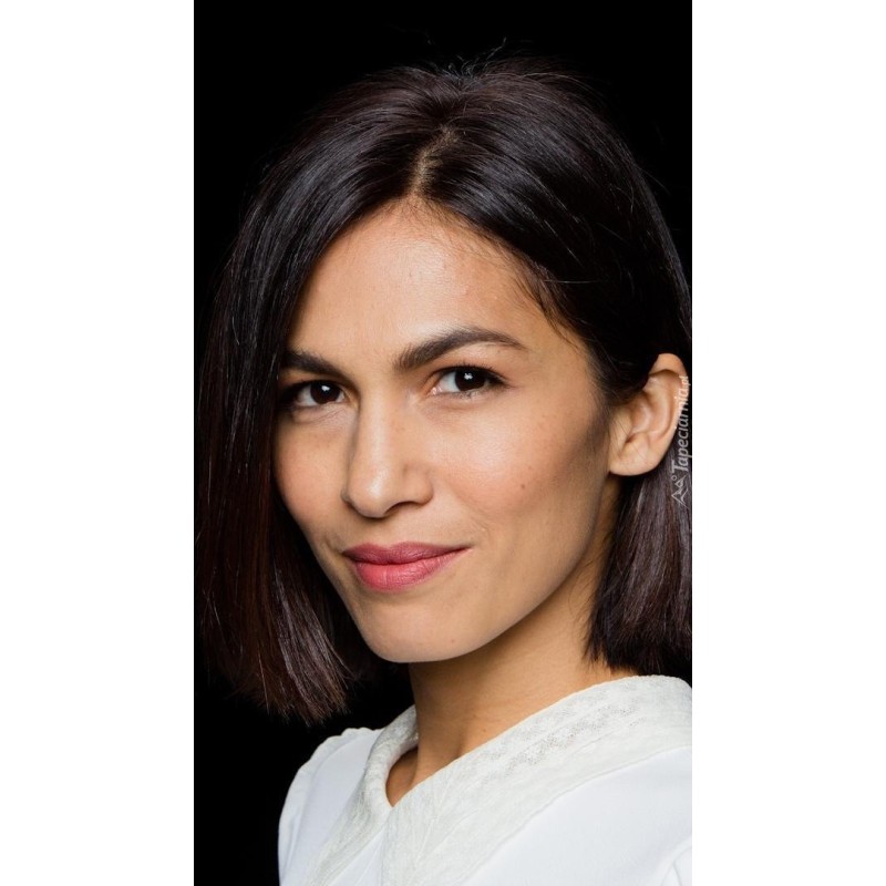 Élodie YUNG