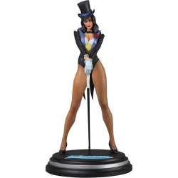 DC Direct DC Cover Girls Statue Resin Zatanna by J. Scott Campbell 23cm
