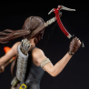 Figurine Tomb Raider de Lara Croft Survivor Era, mesure env.33cm. Produit officiel par Dark Horse.