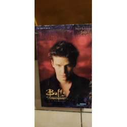 Buffy contre les vampires - Angel - Figurine Sideshow 1/6