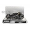 The Dark Knight Trilogy Batmobil - Thumbler with authentic BATMAN movie cape material ( avec socle et bout de cape ) 1/18
