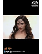 Hot Toys MMS359 Batman v Superman L'Aube de la Justice Wonder Woman Gal Gabot 1/6 Collectible Figurine 29cm