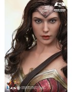 Hot Toys MMS359 Batman v Superman L'Aube de la Justice Wonder Woman Gal Gabot 1/6 Collectible Figurine 29cm