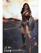 Hot Toys MMS359 Batman v Superman L'Aube de la Justice Wonder Woman Gal Gabot 1/6 Collectible Figurine 29cm