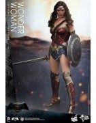 Hot Toys MMS359 Batman v Superman L'Aube de la Justice Wonder Woman Gal Gabot 1/6 Collectible Figurine 29cm