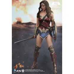 Hot Toys MMS359 Batman v Superman L'Aube de la Justice Wonder Woman Gal Gabot 1/6 Collectible Figurine 29cm