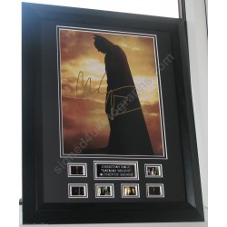 Autographe de Christian BALE SIGNED "DARK KNIGHT" FRAMED CERT AUTHENTIC WITH FILM CELLS FILM