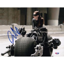 Autographe d'Anne HATHAWAY Batman Dark Knight Rises 8x10 Photo (PSA/DNA) Y72709