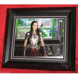 Autographe de Jamie ALEXANDER SIGNED 'THOR' 'S.H.I.E.L.D'. FRAMED CERTIFIED AUTHENTIC