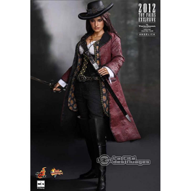 Hot Toys MMS181 Pirates des Caraïbes et la Fontaine de Jouvence Angelica Penelope Cruz 1/6 Collectible Figurine 28cm