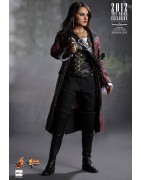 Hot Toys MMS181 Pirates des Caraïbes et la Fontaine de Jouvence Angelica Penelope Cruz 1/6 Collectible Figurine 28cm