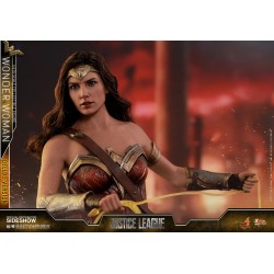 Hot Toys MMS451 Justice League Wonder Woman Gal Gadot Deluxe Version 1/6 Collectible Figurine 29cm
