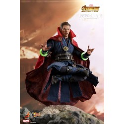 Hot Toys MMS484 Avengers Infinity War Docteur Strange Benedict Cumberbatch 1/6 Collectible Figurine 31cm