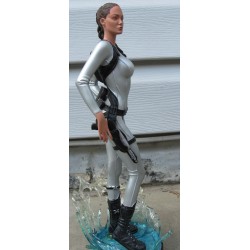 LARA CROFT - Tomb Raider "The Cradle of Life" Angelina Jolie "Wetsuit" Statue