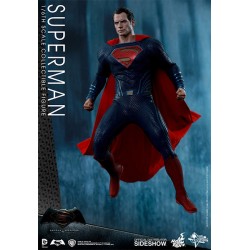 Hot Toys MMS343 Batman v Superman L'Aube de la Justice Superman Henry Cavill 1/6 Collectible Figurine 31cm