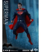 Hot Toys MMS343 Batman v Superman L'Aube de la Justice Superman Henry Cavill 1/6 Collectible Figurine 31cm