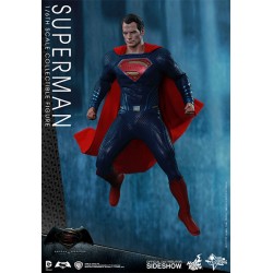 Hot Toys MMS343 Batman v Superman L'Aube de la Justice Superman Henry Cavill 1/6 Collectible Figurine 31cm