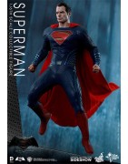Hot Toys MMS343 Batman v Superman L'Aube de la Justice Superman Henry Cavill 1/6 Collectible Figurine 31cm