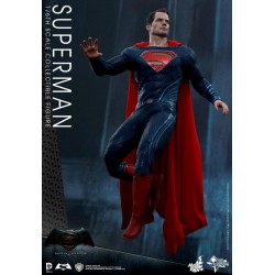 Hot Toys MMS343 Batman v Superman L'Aube de la Justice Superman Henry Cavill 1/6 Collectible Figurine 31cm