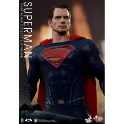 Hot Toys MMS343 Batman v Superman L'Aube de la Justice Superman Henry Cavill 1/6 Collectible Figurine 31cm