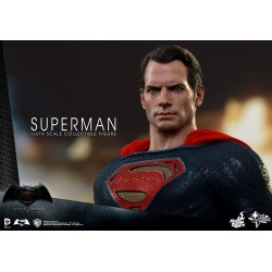 Hot Toys MMS343 Batman v Superman L'Aube de la Justice Superman Henry Cavill 1/6 Collectible Figurine 31cm