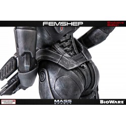 Mass Effect : Femshep Exclusive statue