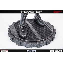 Mass Effect : Femshep Exclusive statue