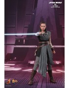 Hot Toys MMS446 Star War Episode VIII Les Derniers Jedi Rey ( Daisy Ridley ) Jedi Training 1/6 Collectible Figurine 28cm