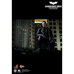 Hot Toys MMS155: Batman Begins - Batman Bruce Wayne Batsuit Version
