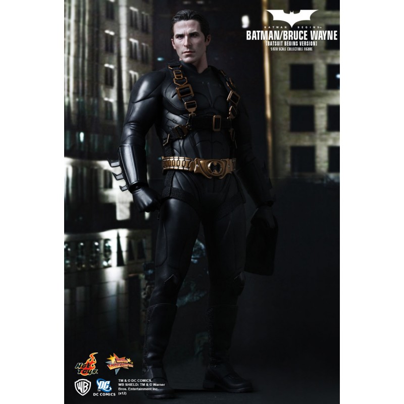 Hot Toys MMS155: Batman Begins - Batman Bruce Wayne Batsuit Version