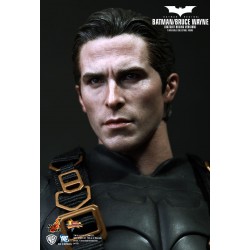 Hot Toys MMS155: Batman Begins - Batman Bruce Wayne Batsuit Version