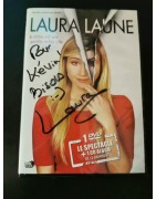 Autographe de Laura LAUNE à l'occasion de la sortie de son DVD le diable est une gentille petite fille