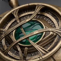 Réplique Doctor Strange - Broches de cape de lévitation, anneau de fronde & Œil d'Agamotto (exclusivité mondiale) 3915/7000