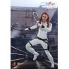 Hot Toys MMS601 Black Widow Action Figurine 1/6 Black Widow (Snow Suit Version) Collectible Figurine 28cm