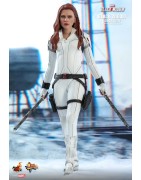 Hot Toys MMS601 Black Widow Action Figurine 1/6 Black Widow (Snow Suit Version) Collectible Figurine 28cm