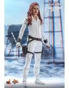 Hot Toys MMS601 Black Widow Action Figurine 1/6 Black Widow (Snow Suit Version) Collectible Figurine 28cm