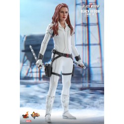 Hot Toys MMS601 Black Widow Action Figurine 1/6 Black Widow (Snow Suit Version) Collectible Figurine 28cm