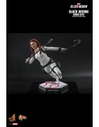 Hot Toys MMS601 Black Widow Action Figurine 1/6 Black Widow (Snow Suit Version) Collectible Figurine 28cm