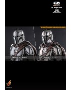 Hot Toys TMS052 Star Wars The Mandalorian Action Figurine 1/6 The Mandalorian & Grogu Collectible Set (Deluxe Version) 30cm