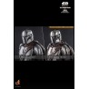 Hot Toys TMS052 Star Wars The Mandalorian Action Figurine 1/6 The Mandalorian & Grogu Collectible Set (Deluxe Version) 30cm