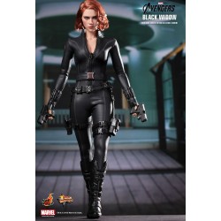 Hot Toys MMS178 The Avengers Black Widow (Scarlett Johansson) Collectible Figurine