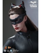Hot Toys MMS188 Batman The Dark Knight Rises Catwoman ( Anne Hathaway ) 12" 28cm Collectible Figurine - Hot Toys