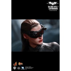 Hot Toys MMS188 Batman The Dark Knight Rises Catwoman ( Anne Hathaway ) 12" 28cm Collectible Figurine - Hot Toys
