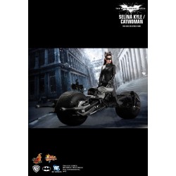 Hot Toys MMS188 Batman The Dark Knight Rises Catwoman ( Anne Hathaway ) 12" 28cm Collectible Figurine - Hot Toys
