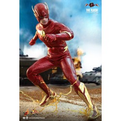Hot Toys MMS713 The Flash Collectible Action Figurine 1/6 The Flash 30cm