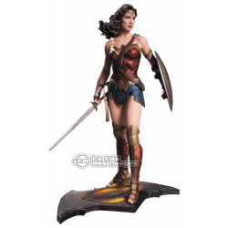 Batman v Superman L'Aube de la Justice Wonder Woman Statue 33 cm